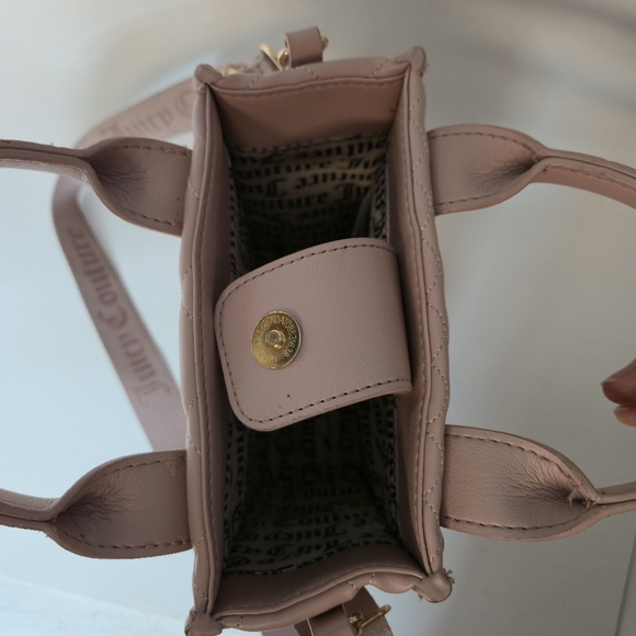 Juicy Couture Pink Quilted Heart Bag With Wide Adjustable Strap - Picture 13 of 16